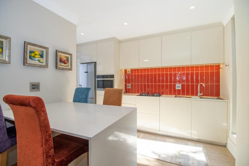 4 Bedroom Property for Sale in Constantia Western Cape